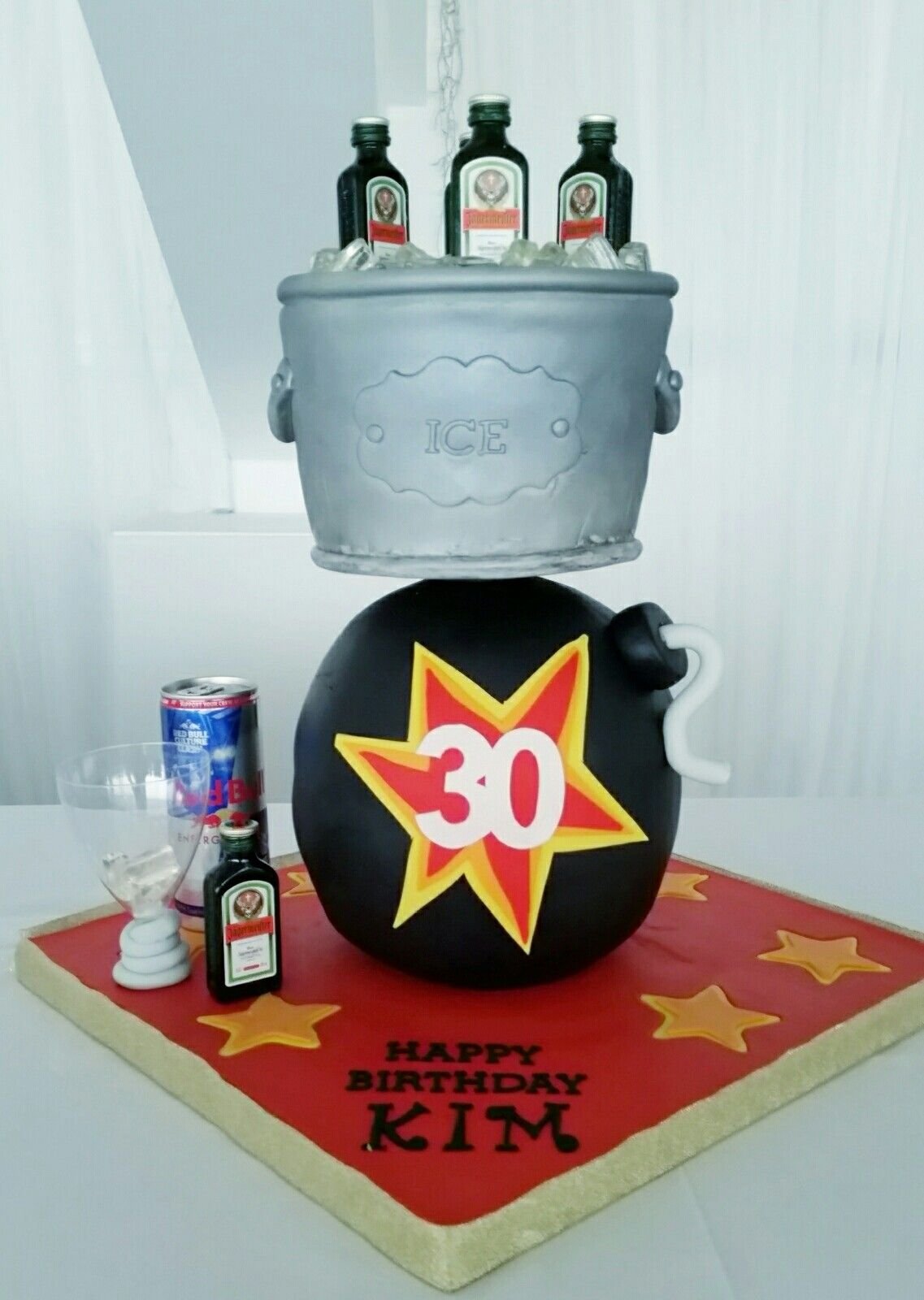 Черный торт для мужчины