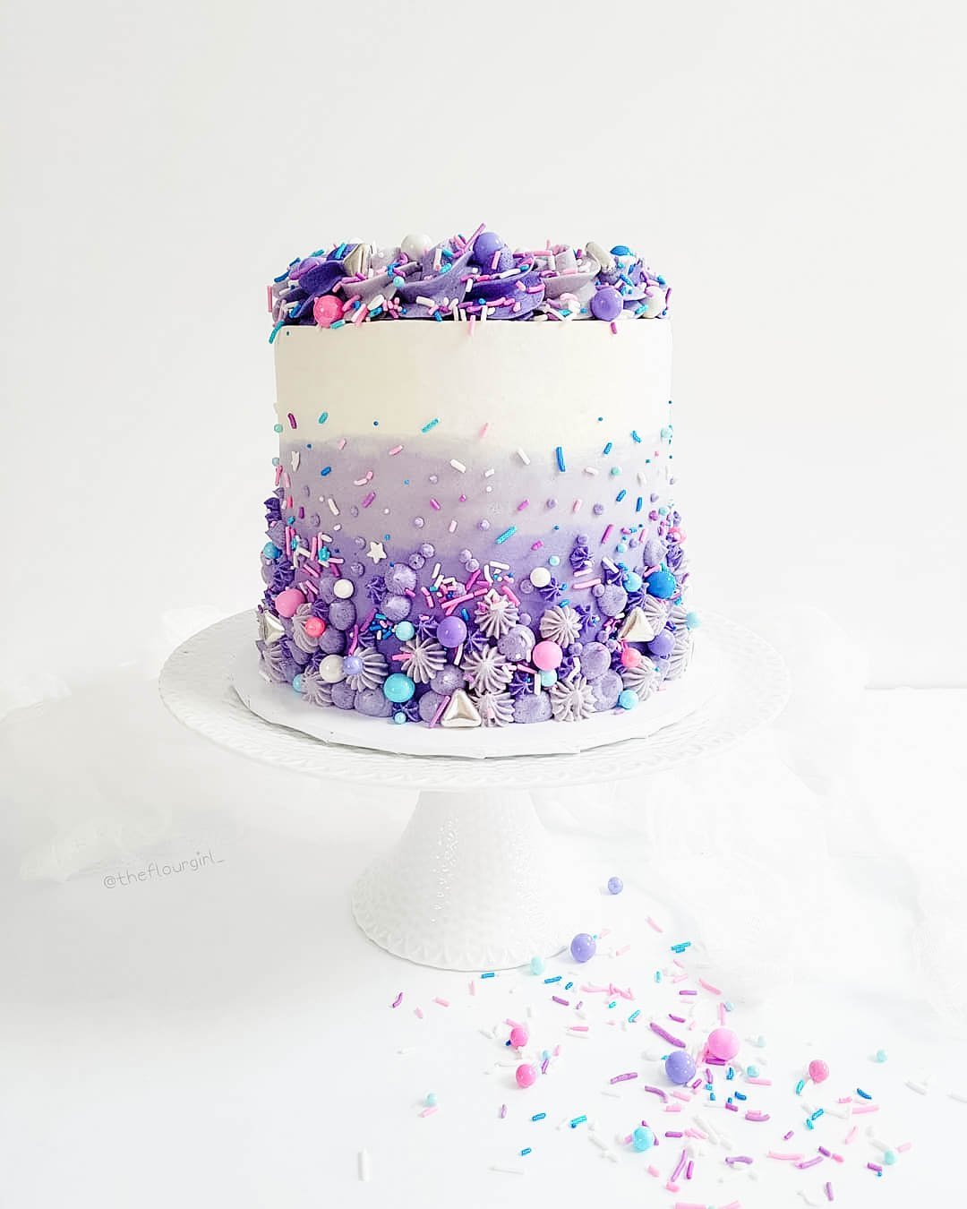 Торт кремовый голубой