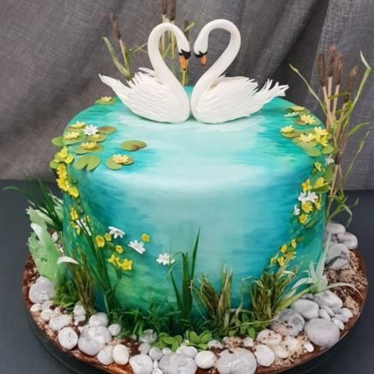 Торт «лебеди»
