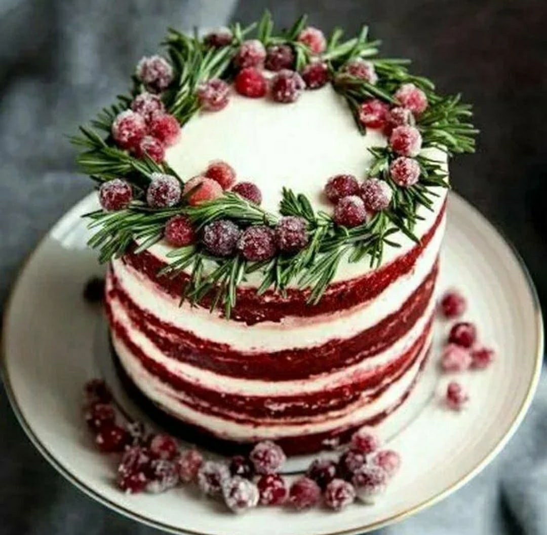 Бисквит с кремом чиз и малиной