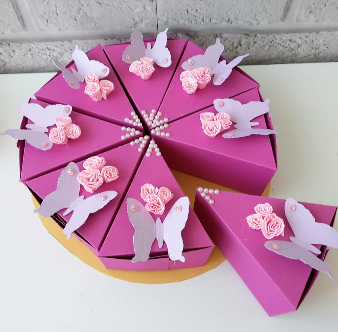 Картонный торт