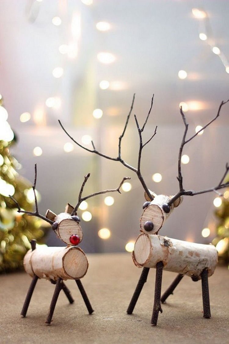 Олень из пенопласта