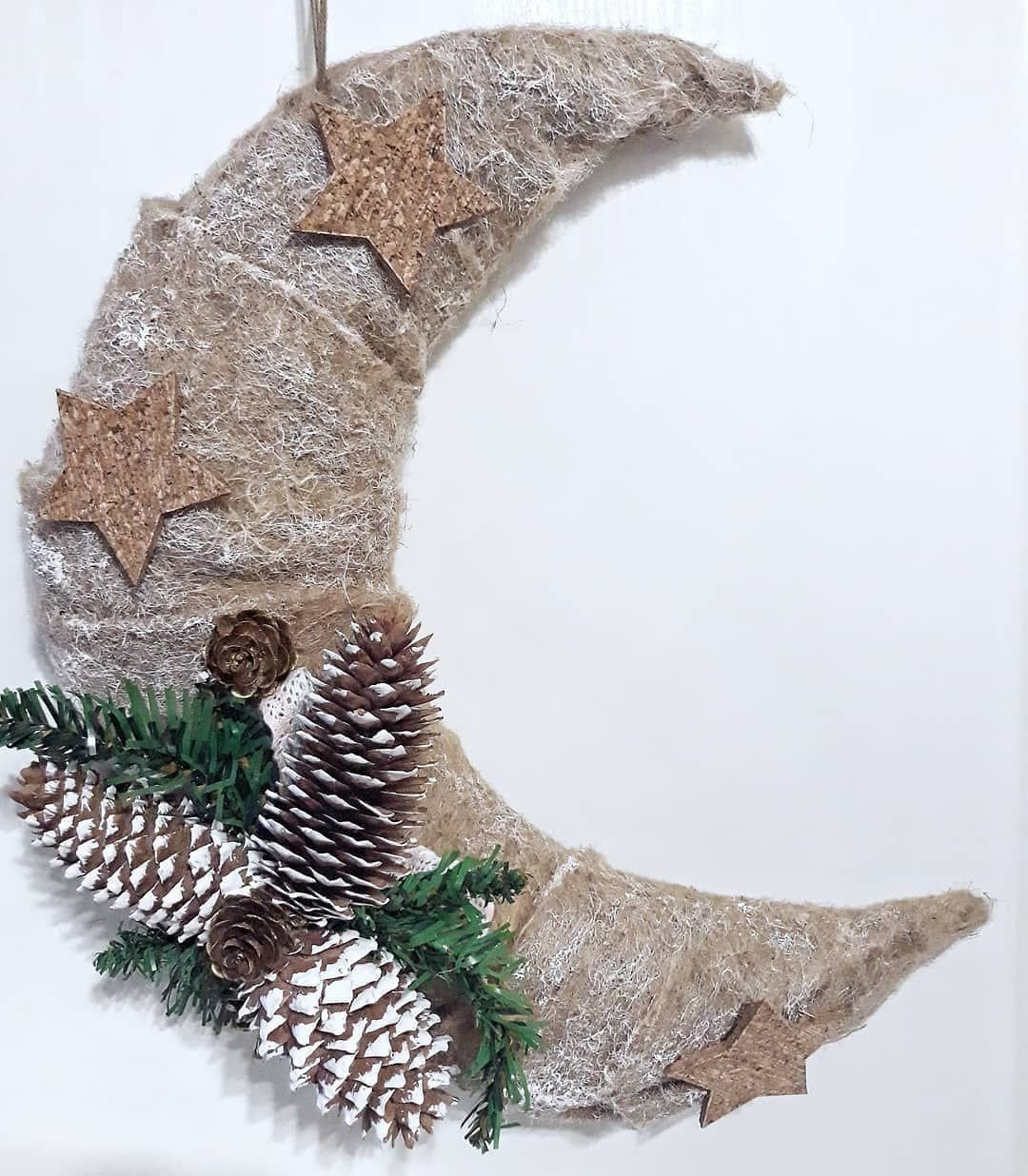 Новогодние поделки в виде месяца