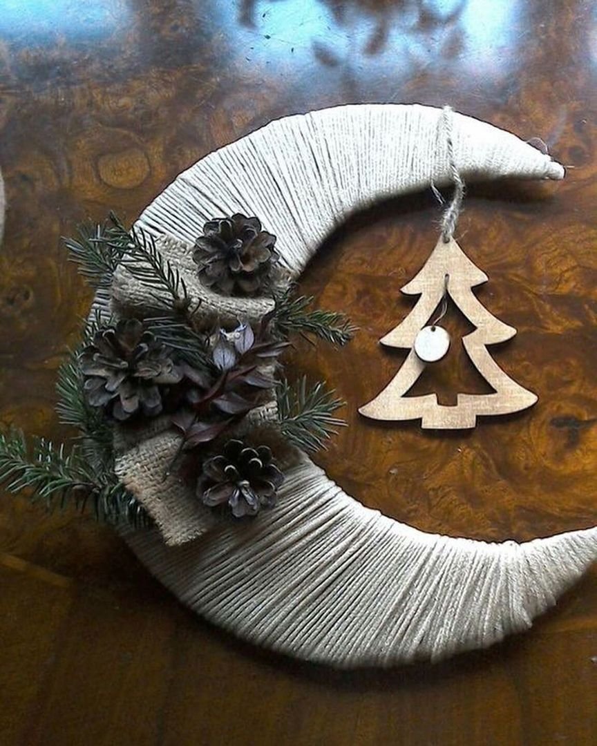 Новогодние поделки в виде месяца