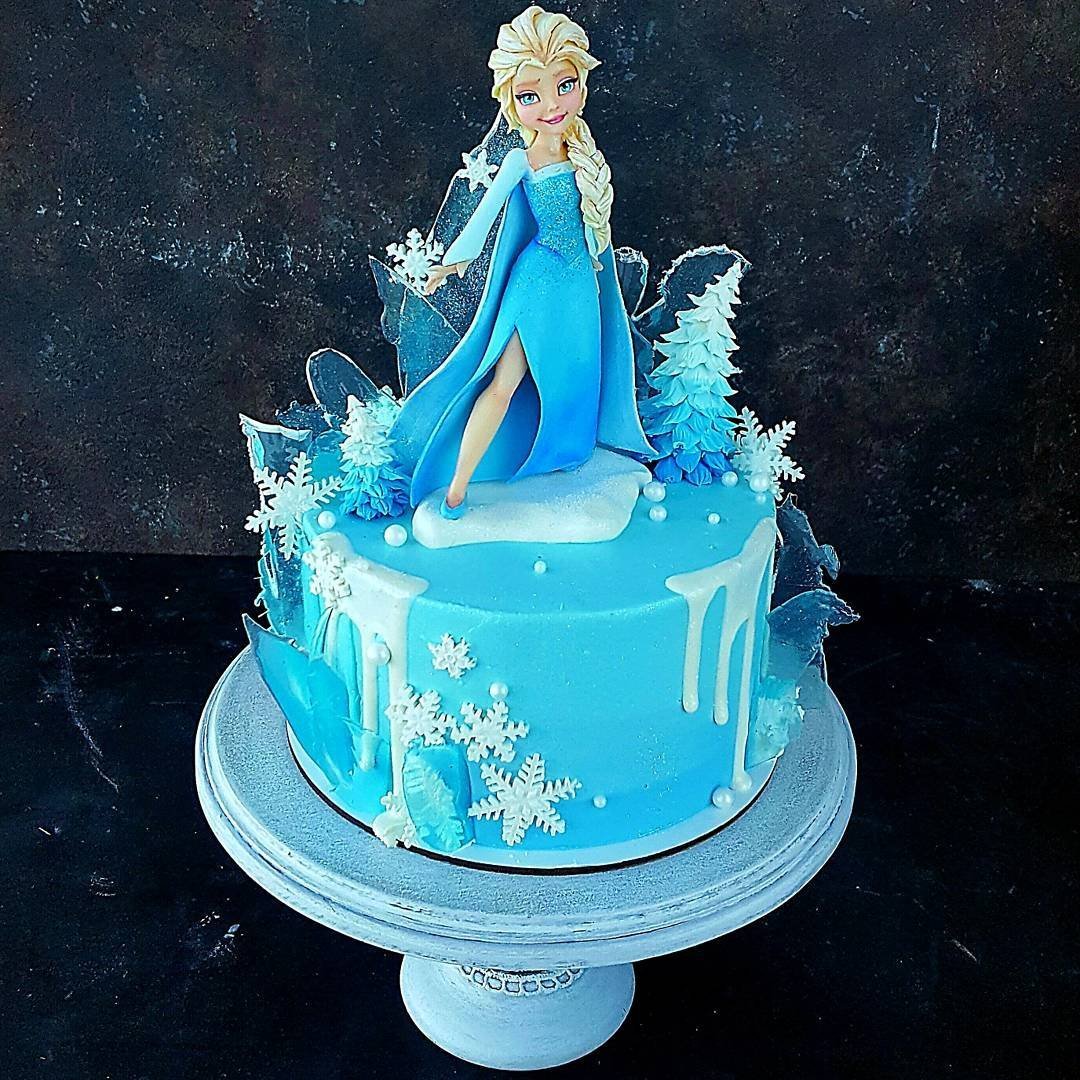Торт Снежная Королева Эльза