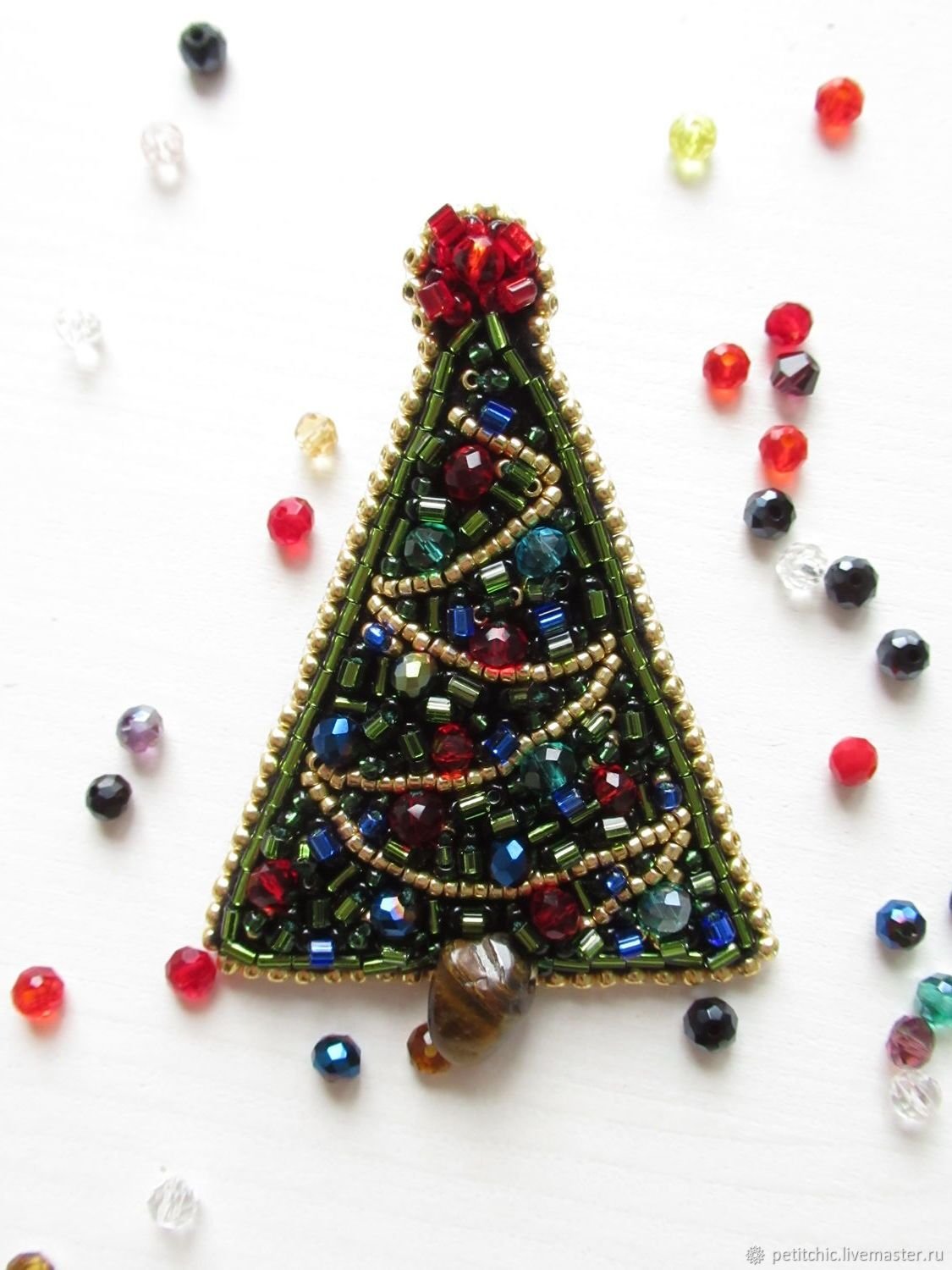 Ежик брошь вышитая