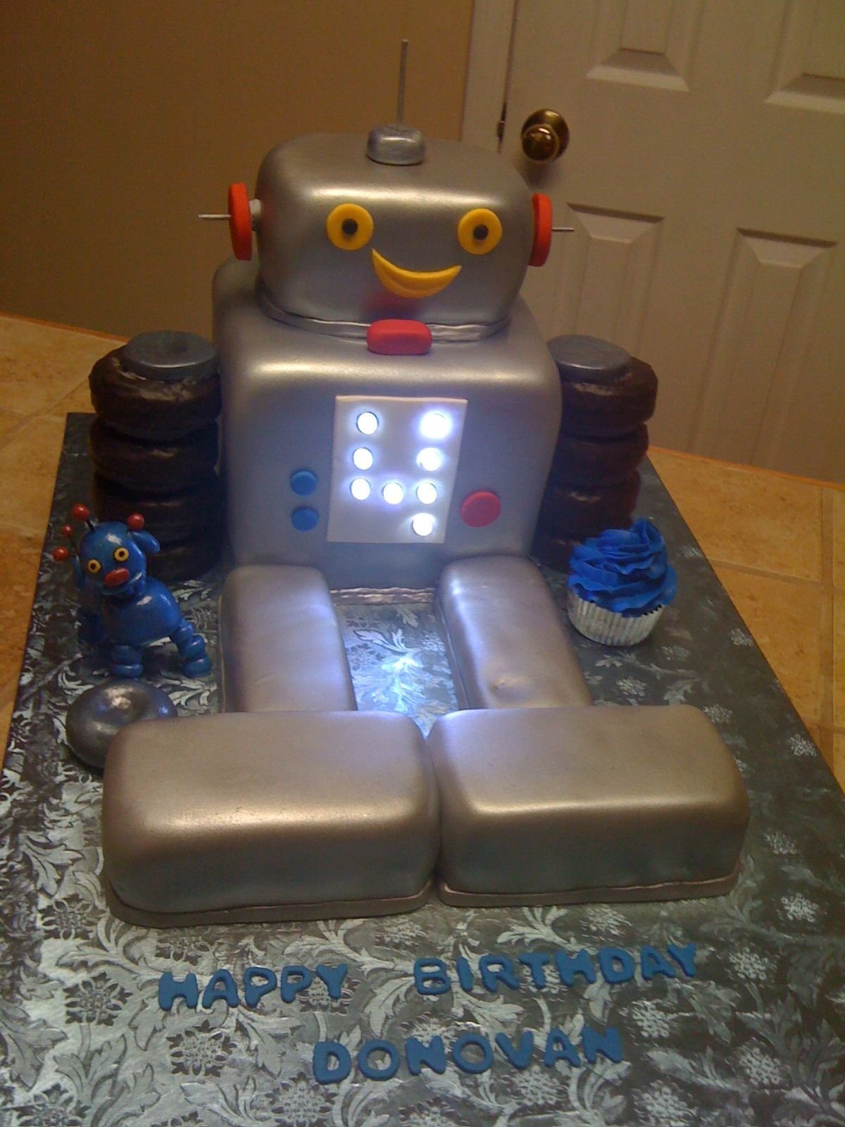 Декор для торта робототехника