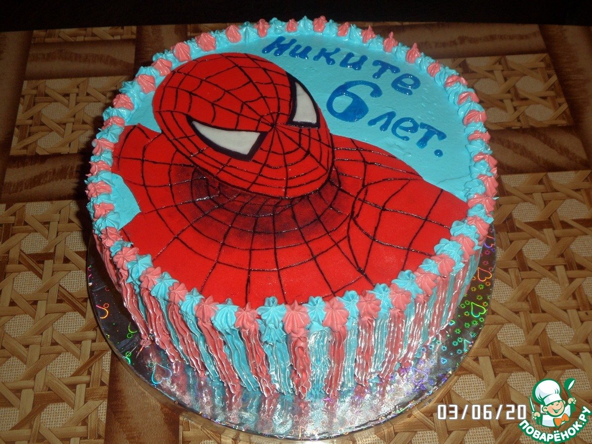 Человек паук из мастики