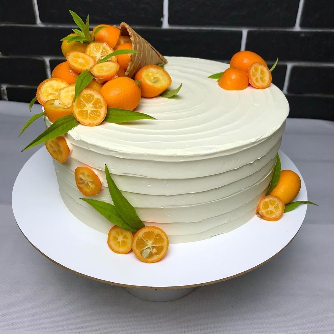 Морковный торт с физалисом