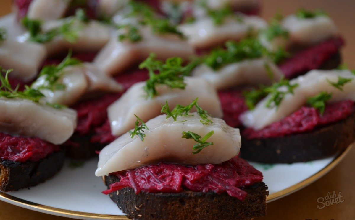 Канапе с огурцом