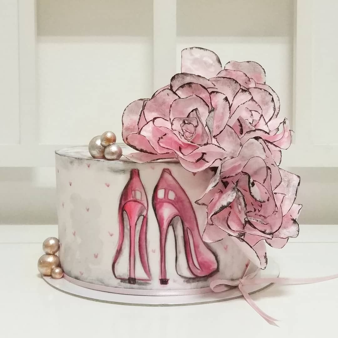 Декор торта велюром