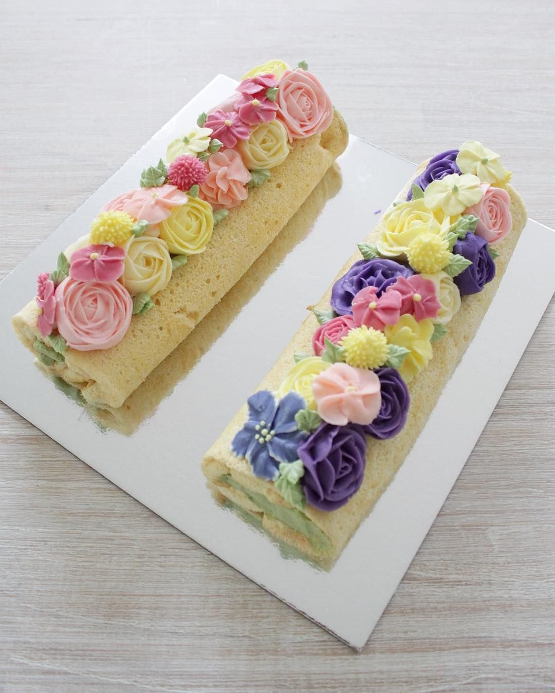 Украшение рулета кремом