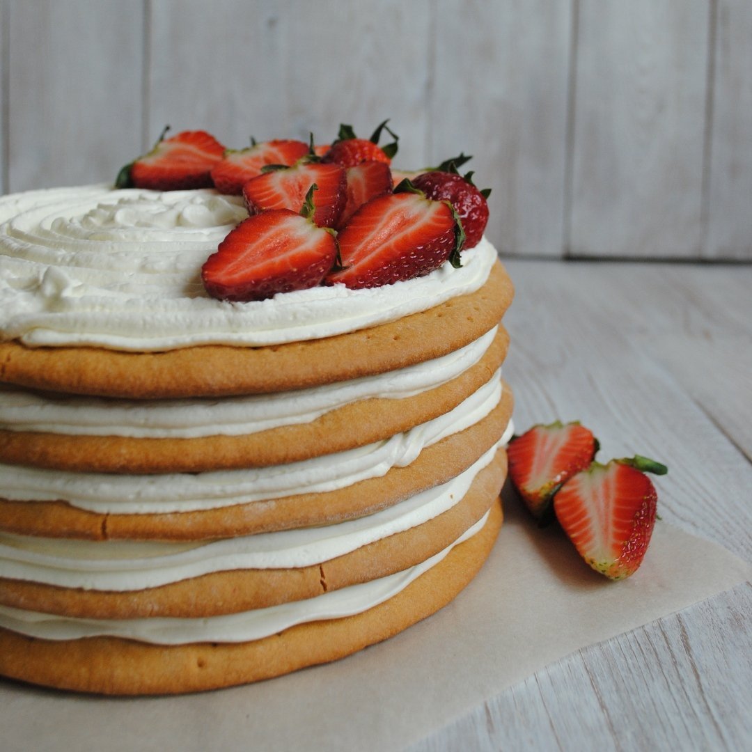 Медовый торт с кремом чиз