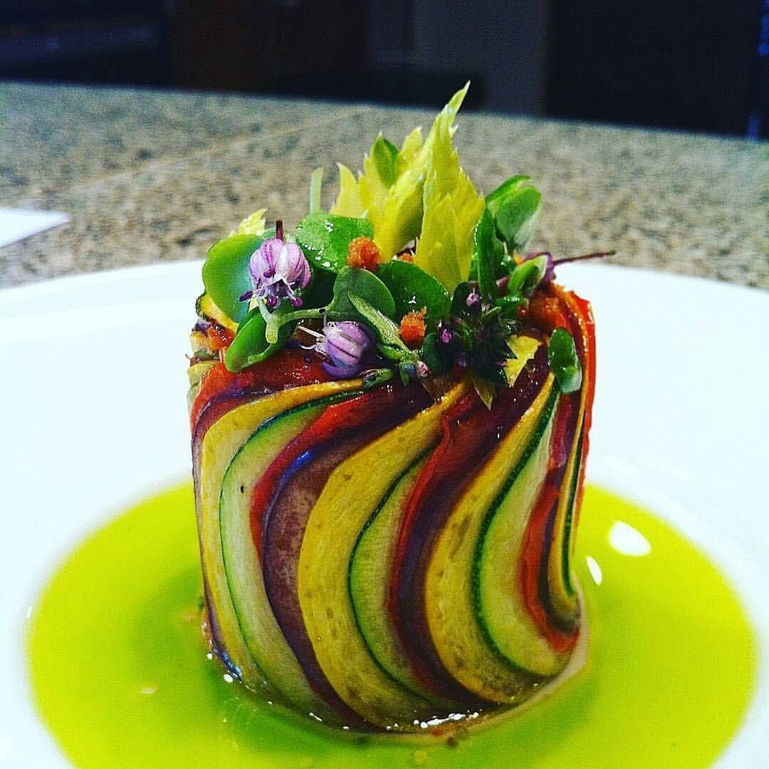 Необычная подача салатов и закусок