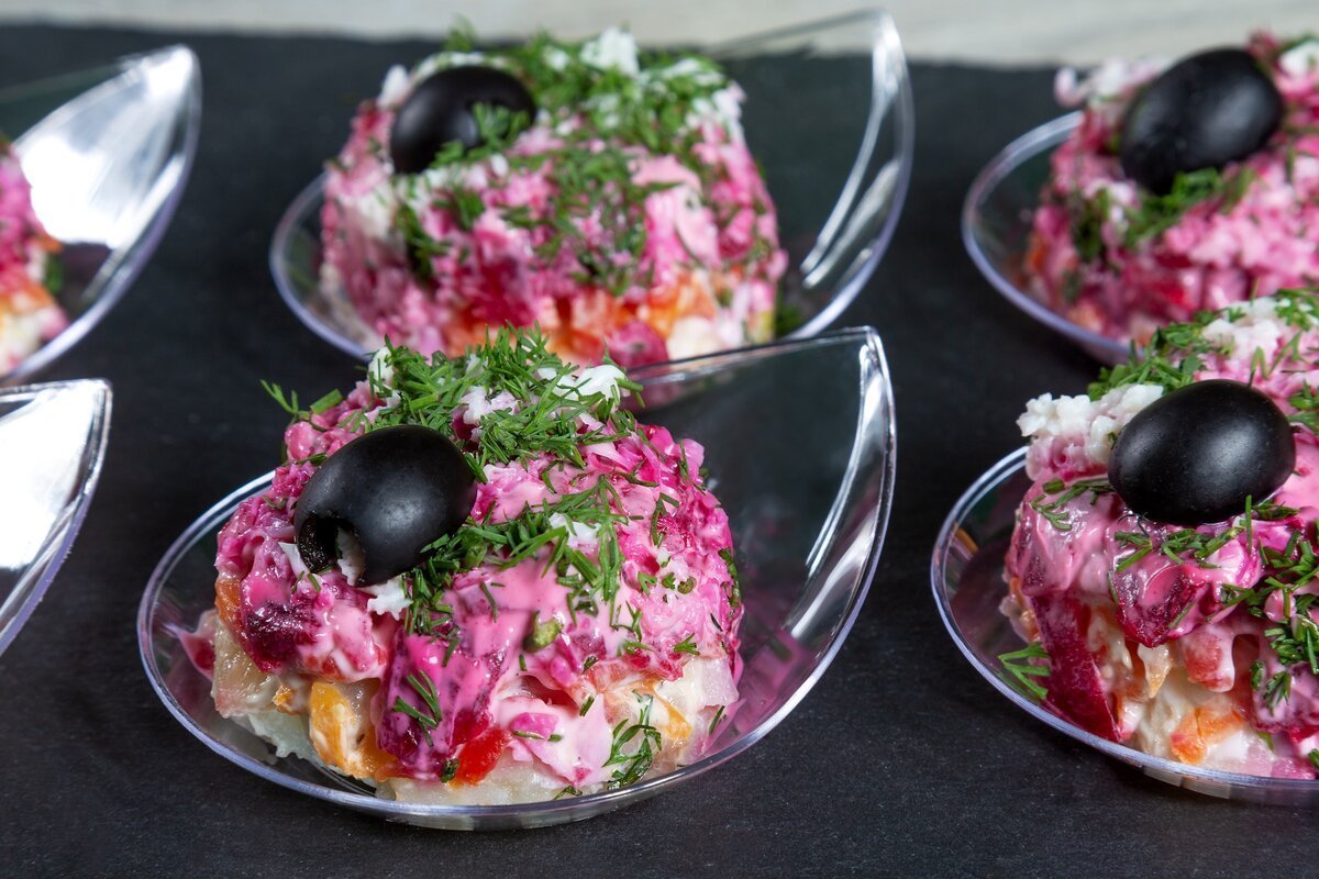 Украшение салатов