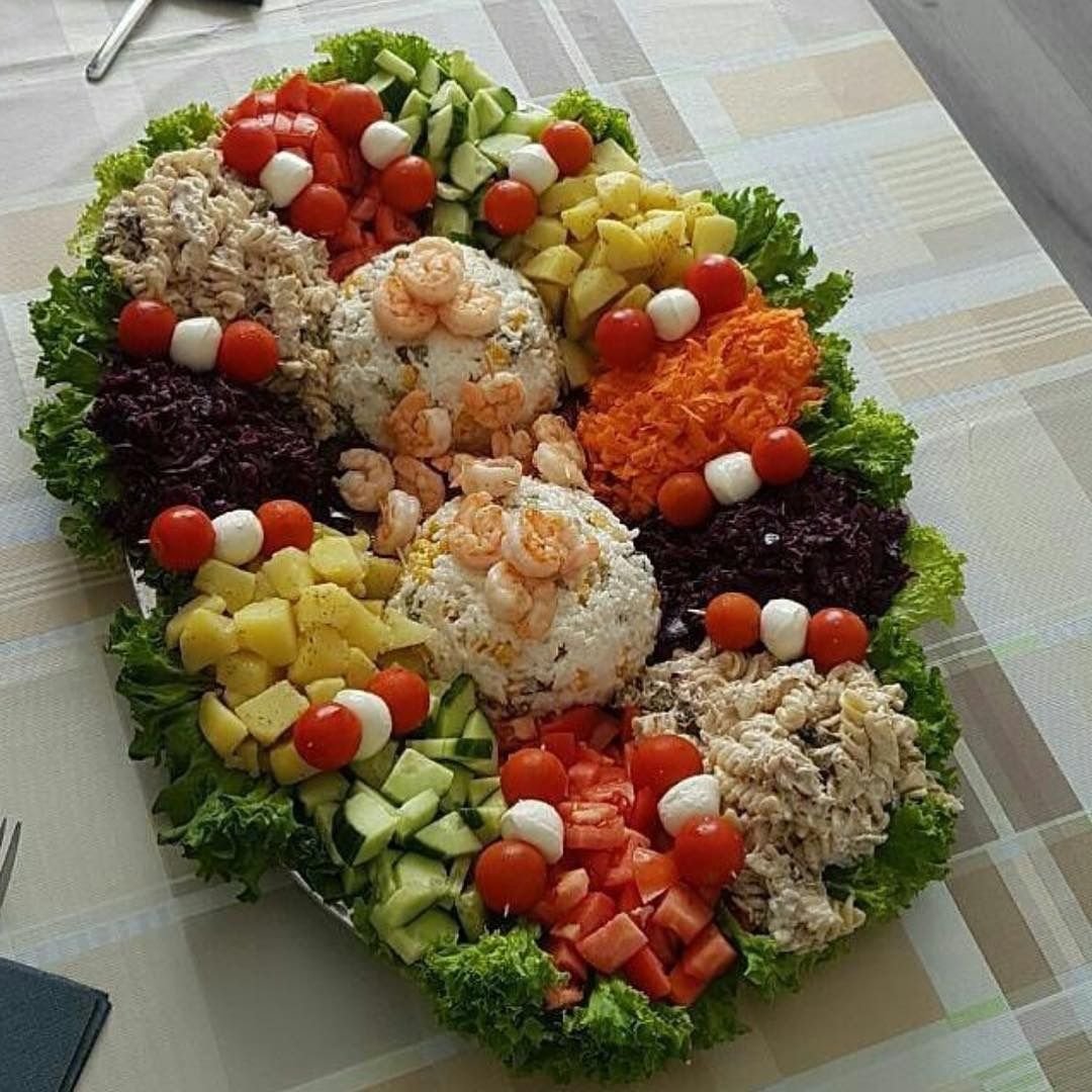 Необычная подача салатов