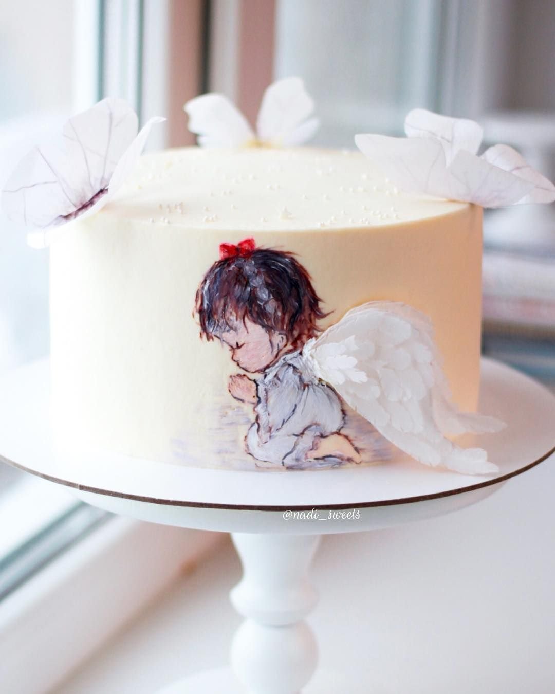 Свадебный торт с рисовой бумагой декор