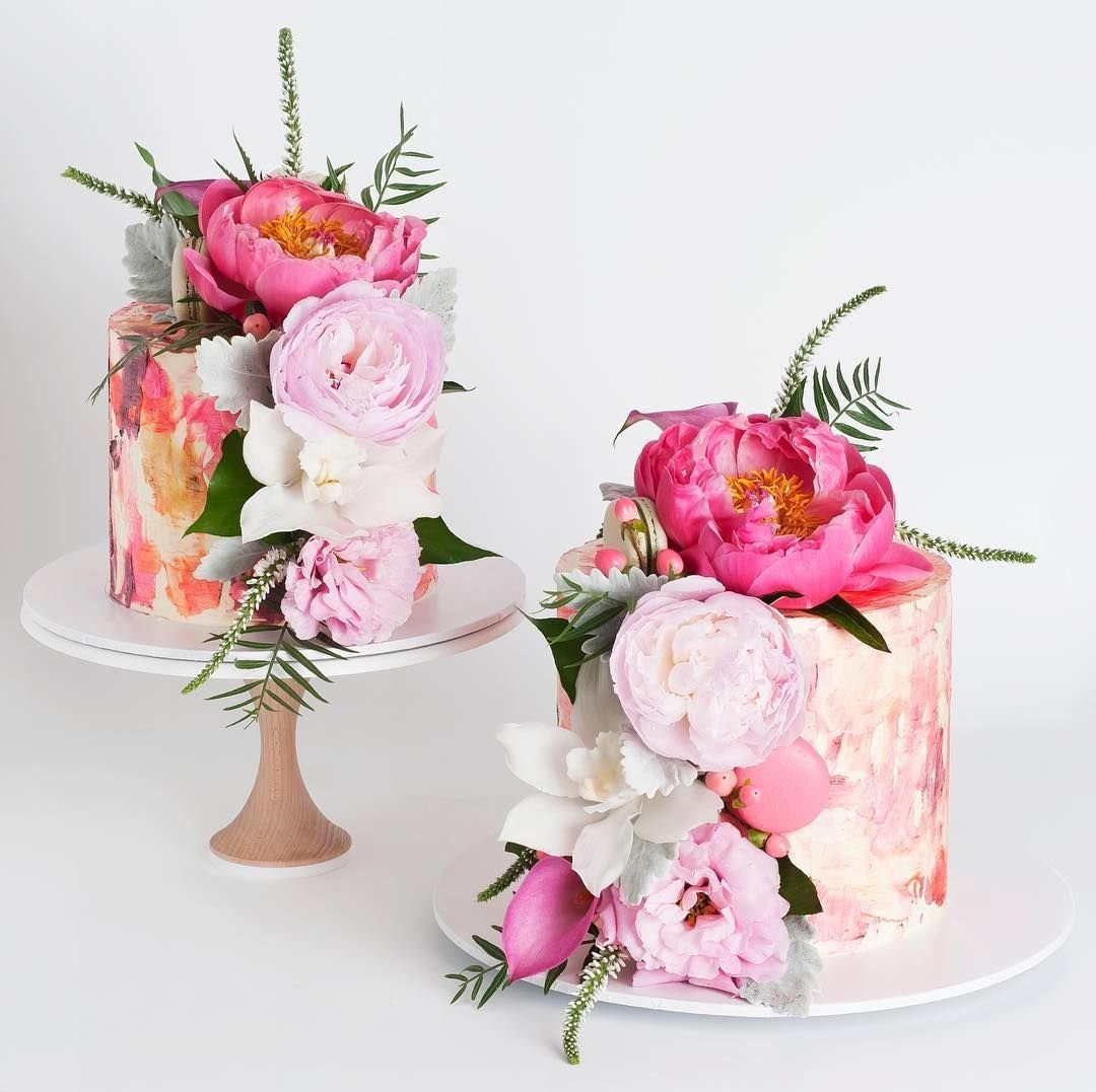 Торт с рисовой бумагой декор