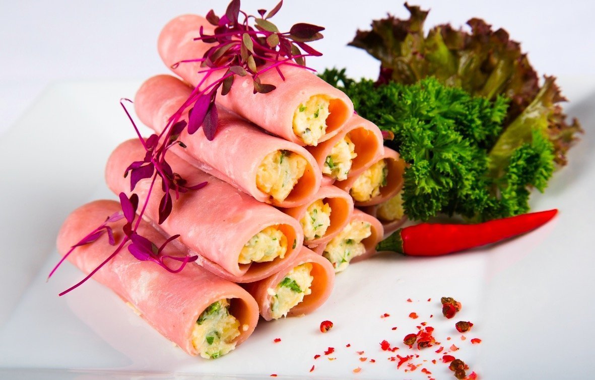 Ветчинные рулетики