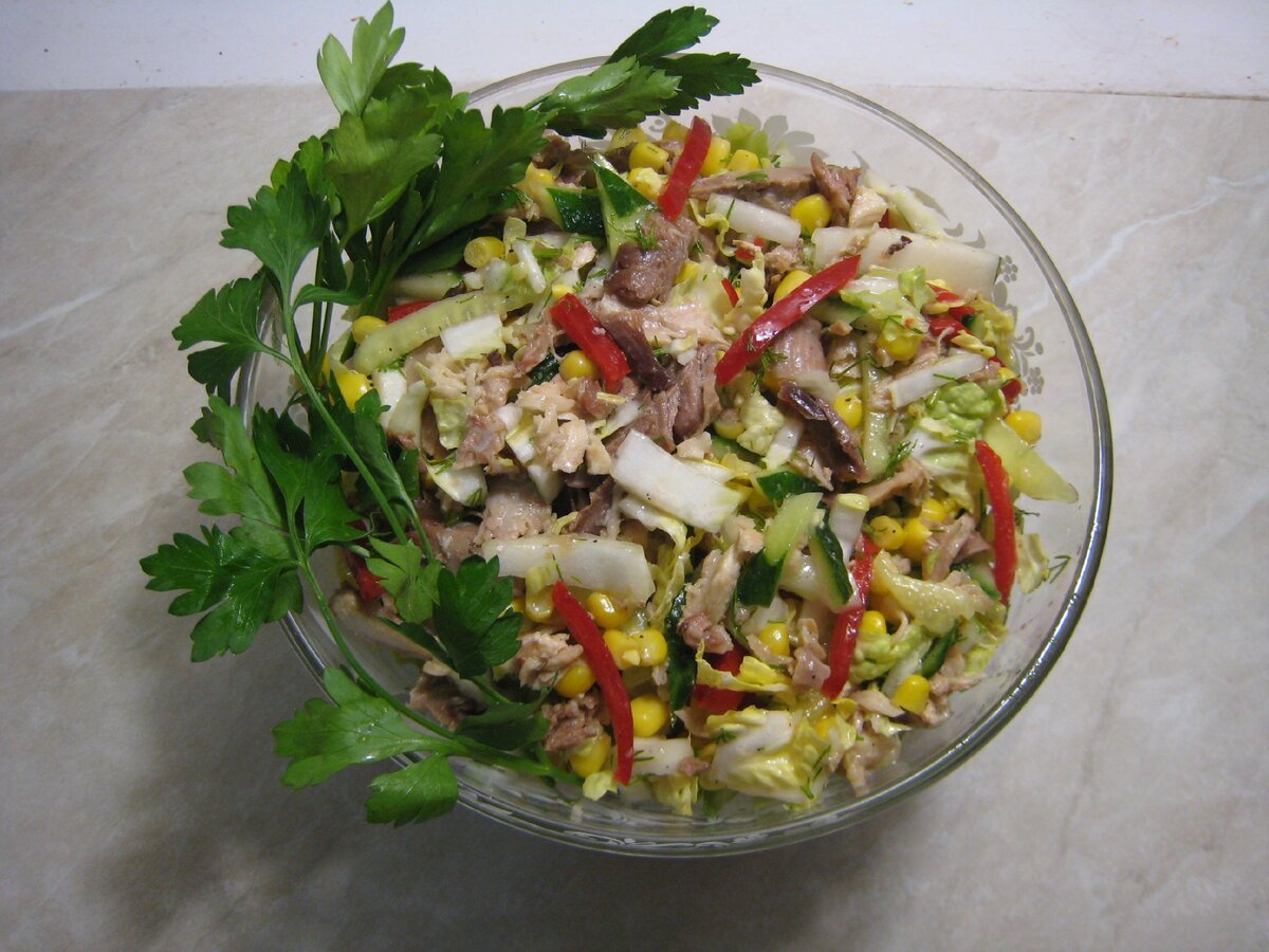 Летние салаты на праздничный стол