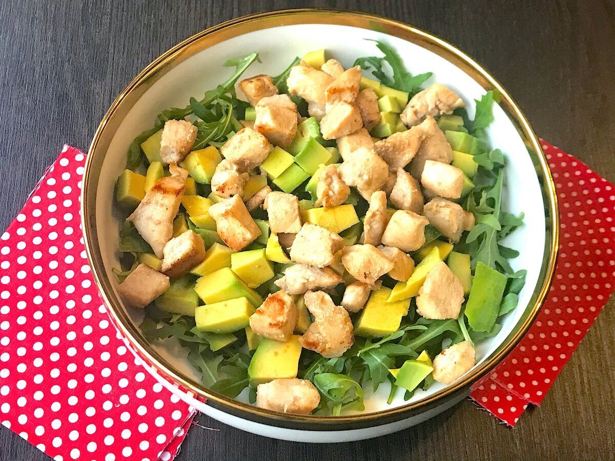 Салат из говядины с фасолью