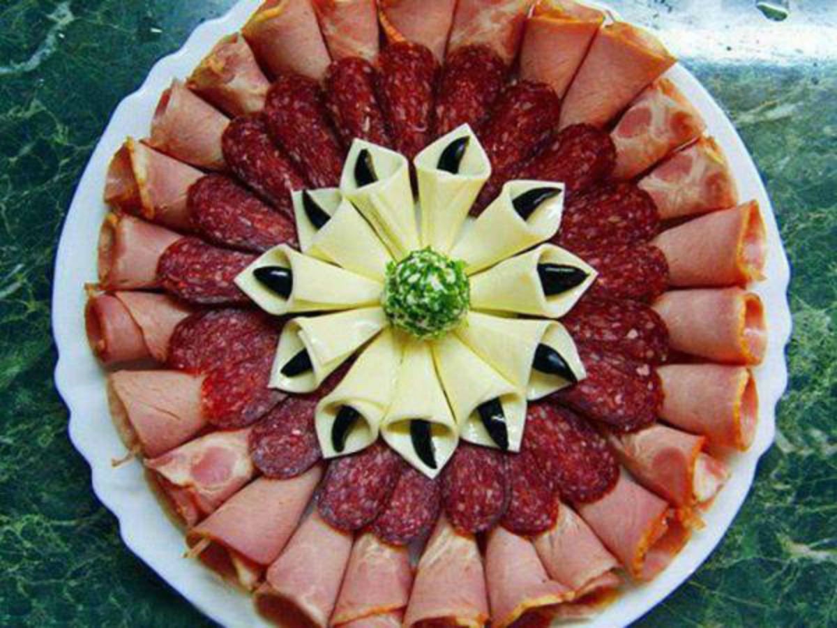 Украшение праздничного стола