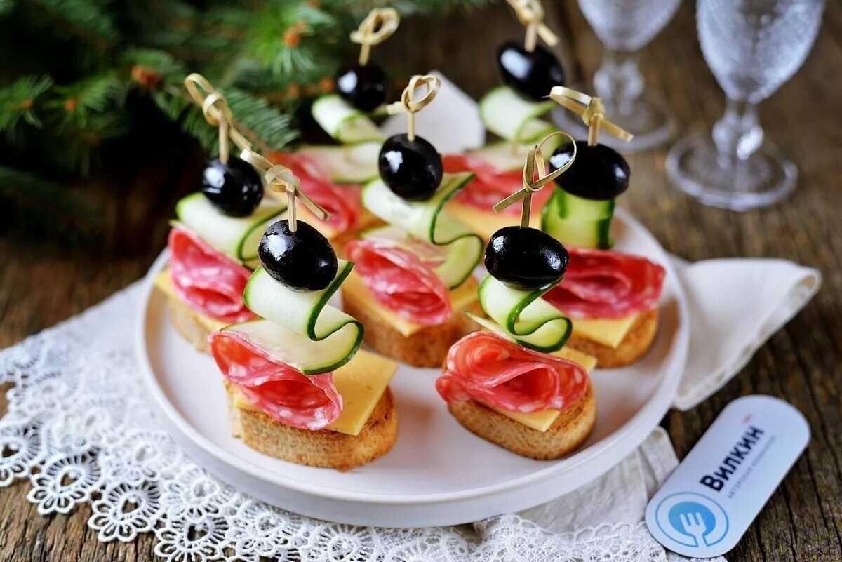 Канапе ветчина сыр чери