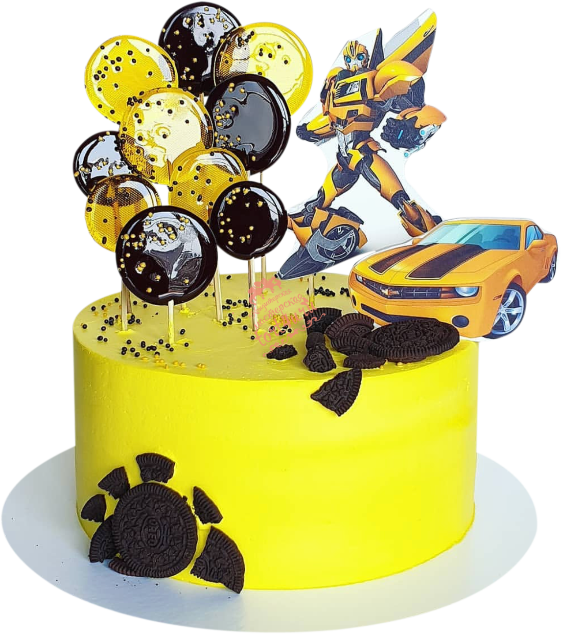 Торт трансформеры Бамблби и Оптимус Прайм