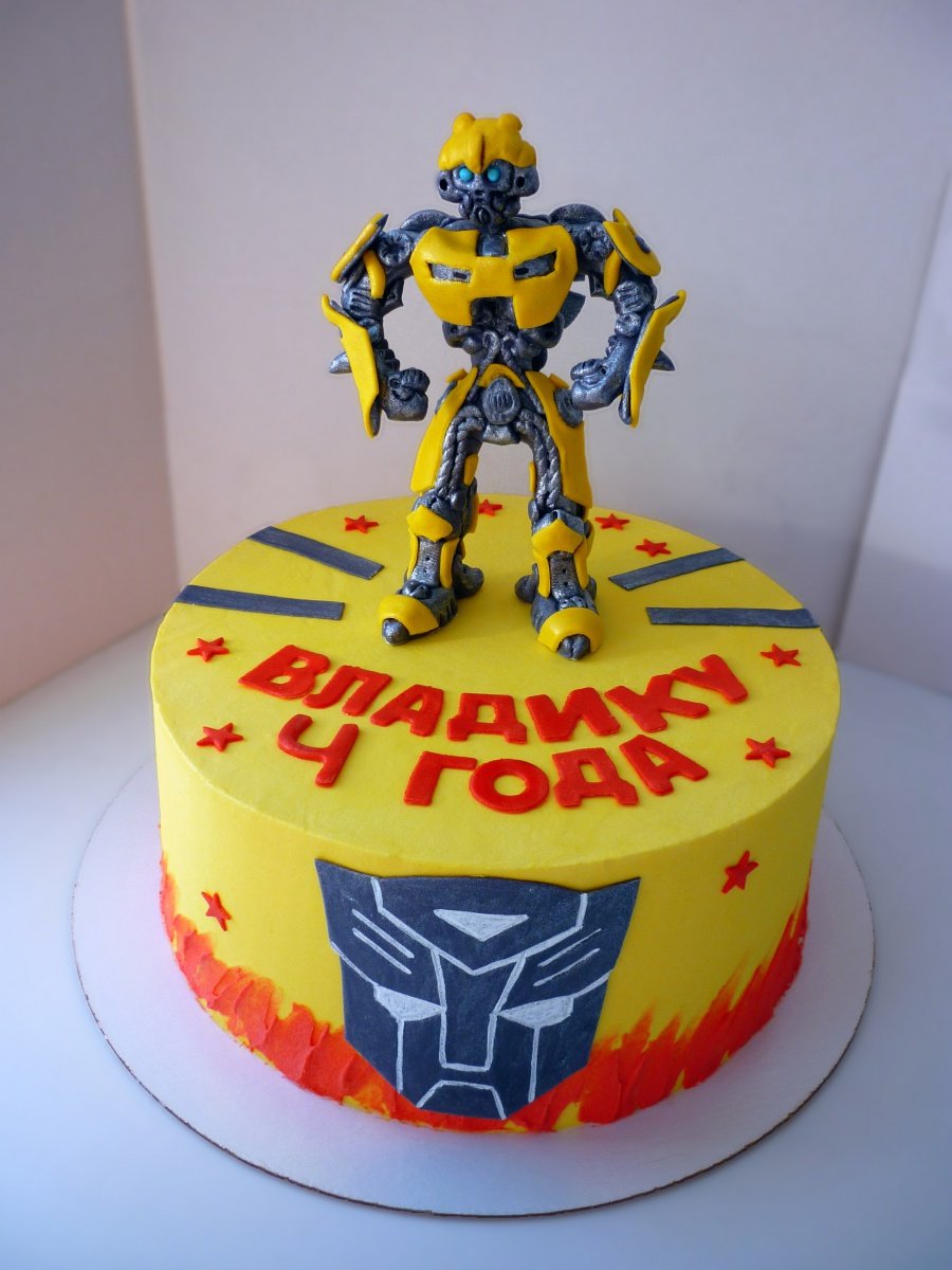 Торт «трансформеры - Бамблби»