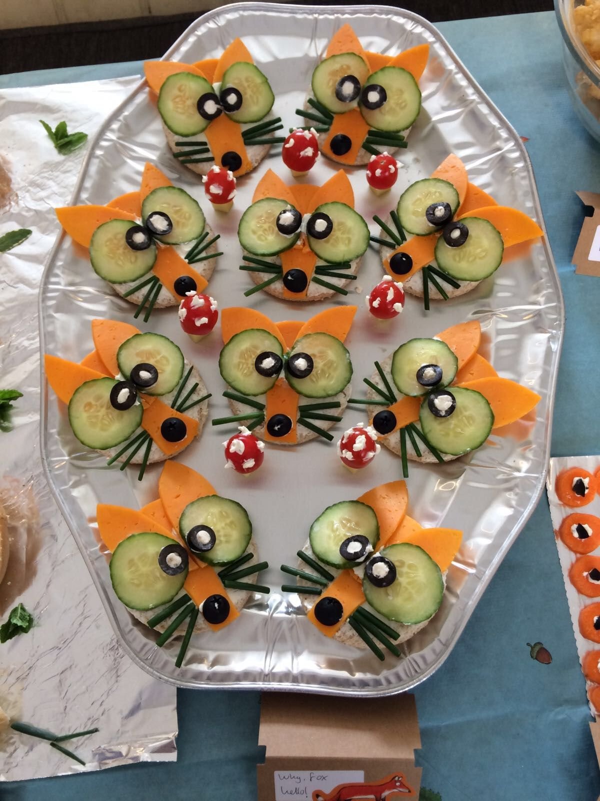 Украшение салатов на праздничный стол