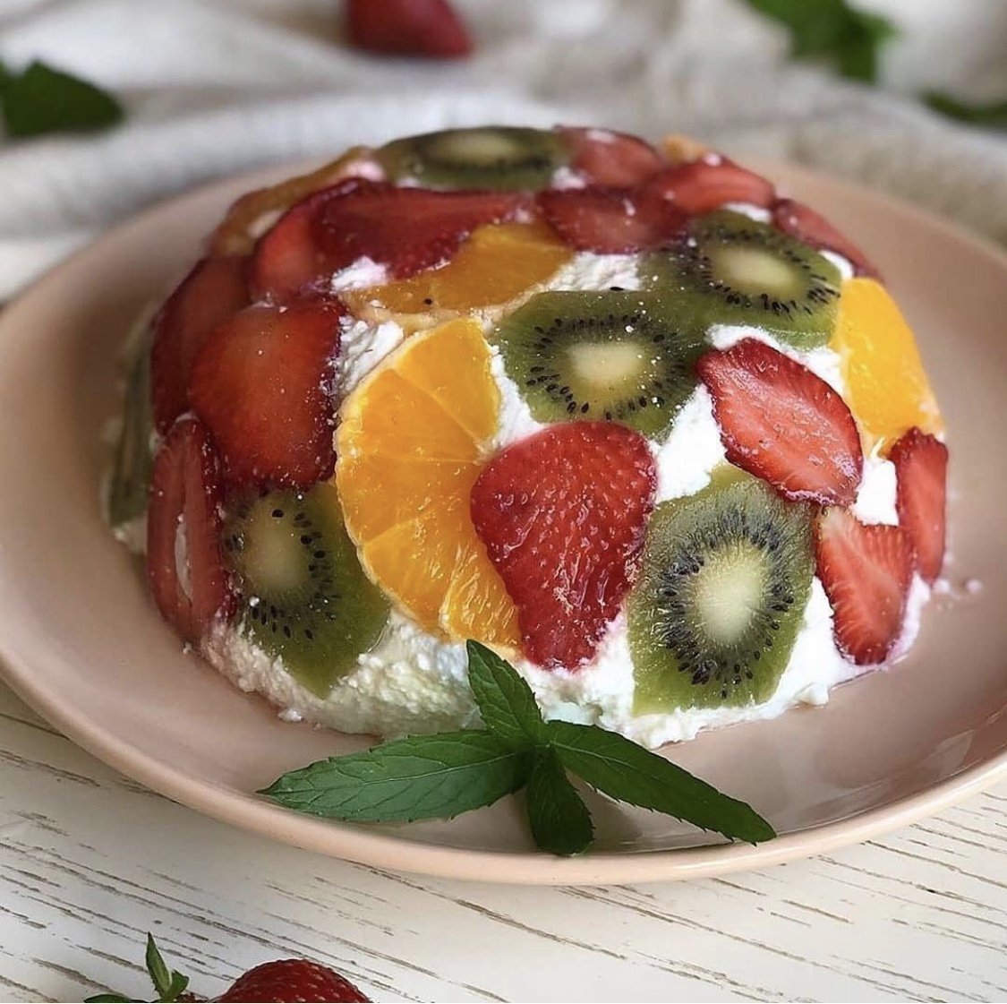 Торт с киви и клубникой