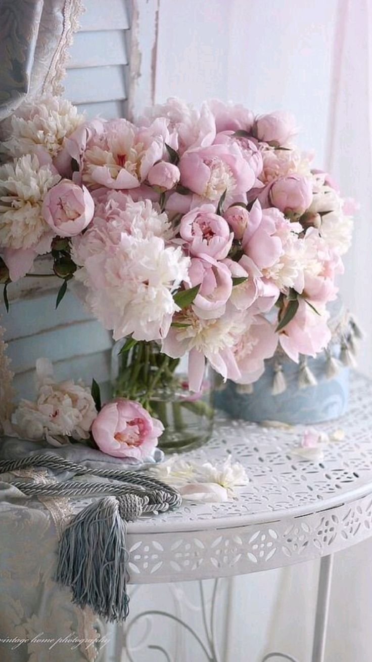 Пионы шебби Шик