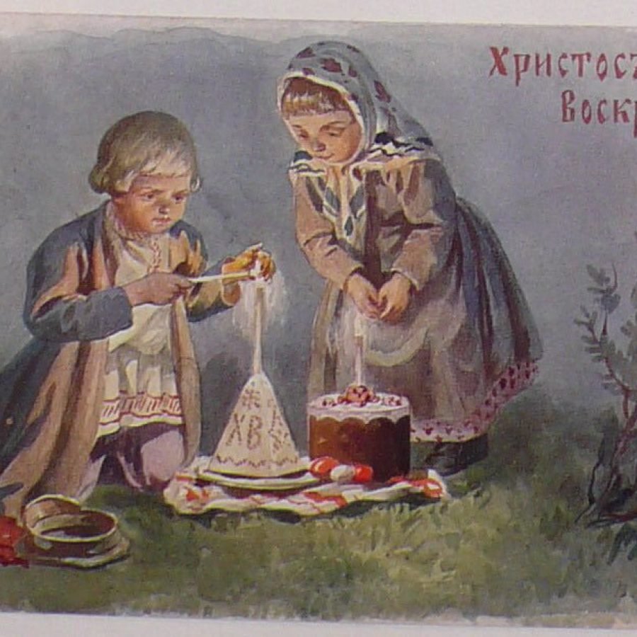 Пасхальная композиция с куличом