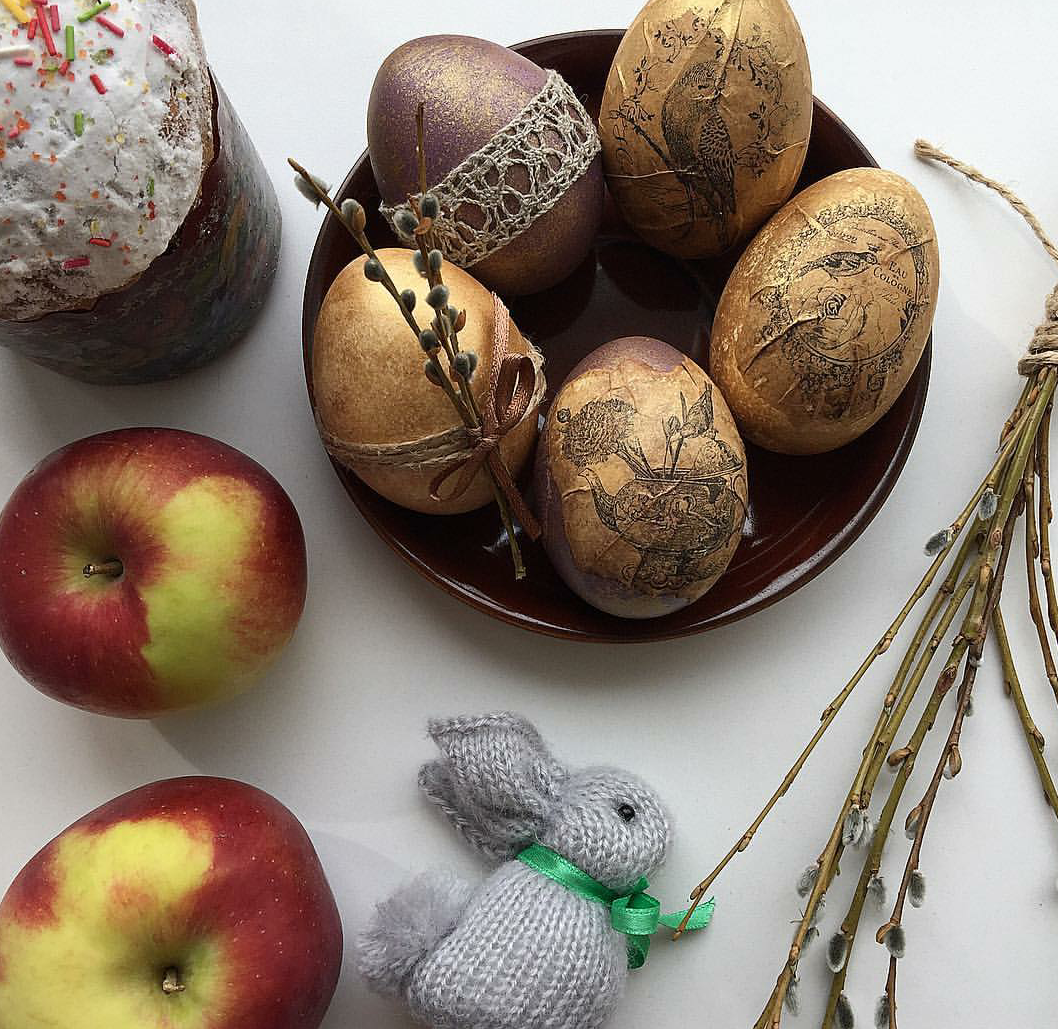 Николаев Юрий Викторович «Пасхальный натюрморт»,