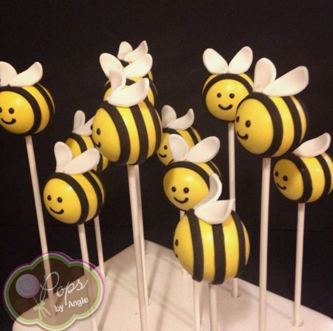 Украшение торта Пчёлками
