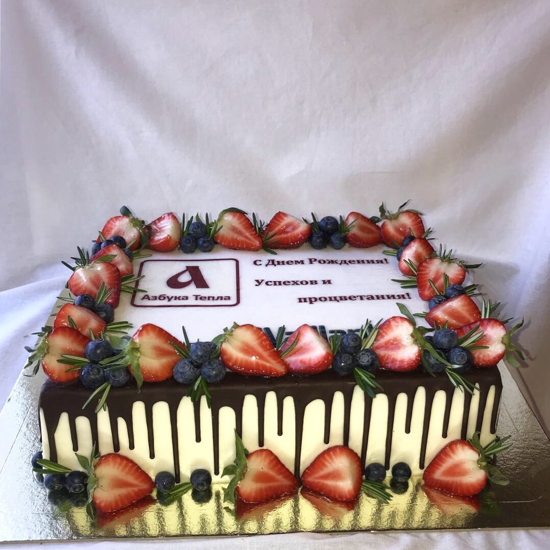 Прямоугольный торт с фотопечатью