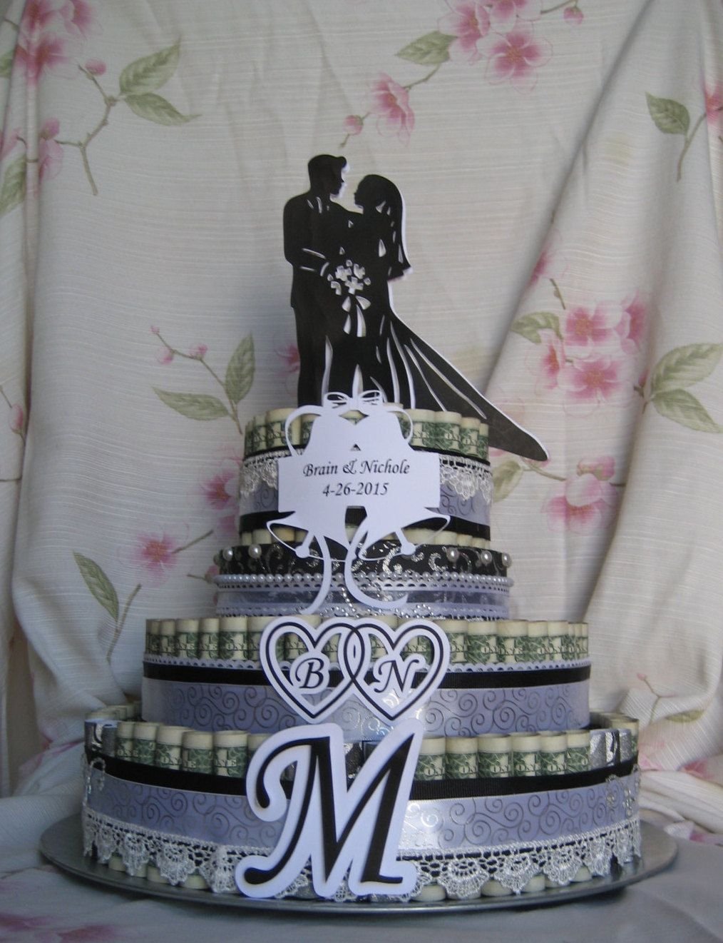 Торт из денег на свадьбу