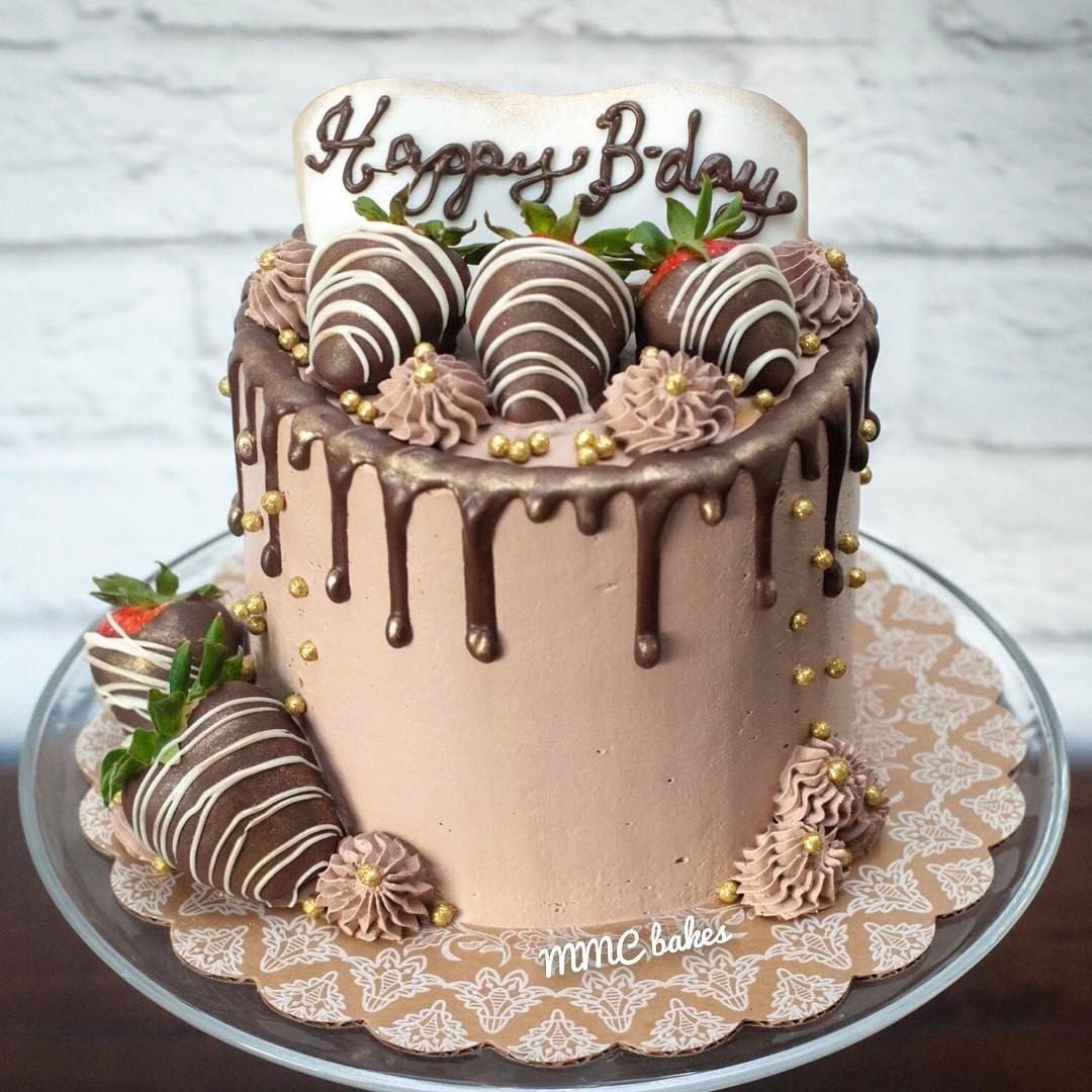 Украшение торта малиной