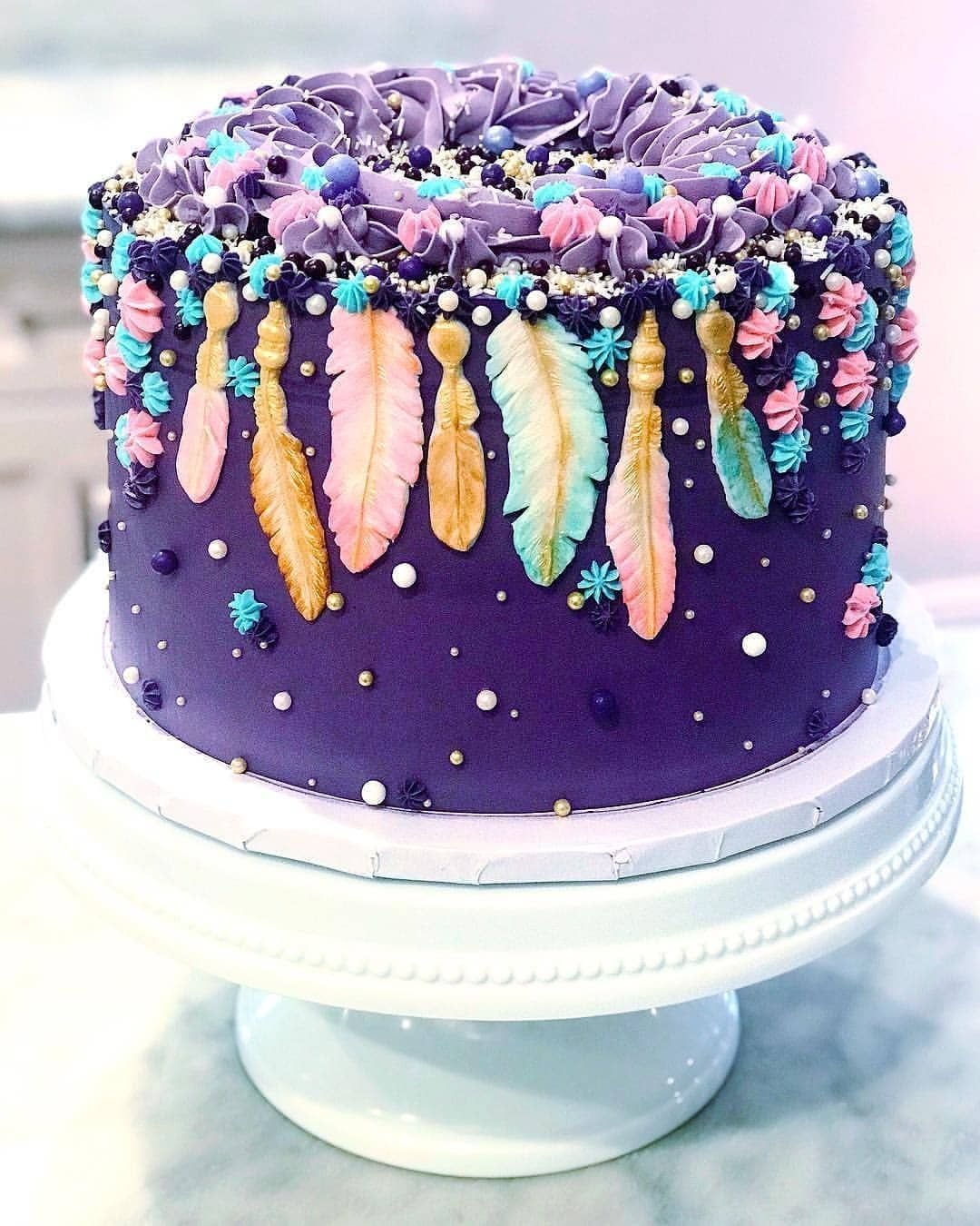 Декор торта для девочки