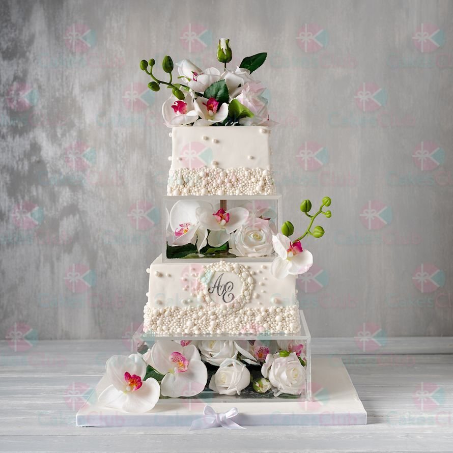 Свадебный торт с высокими ярусами