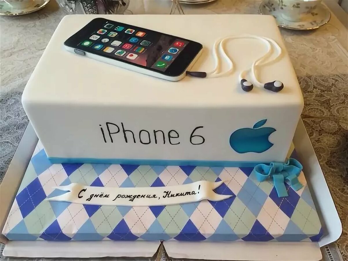 Торт в виде айфона