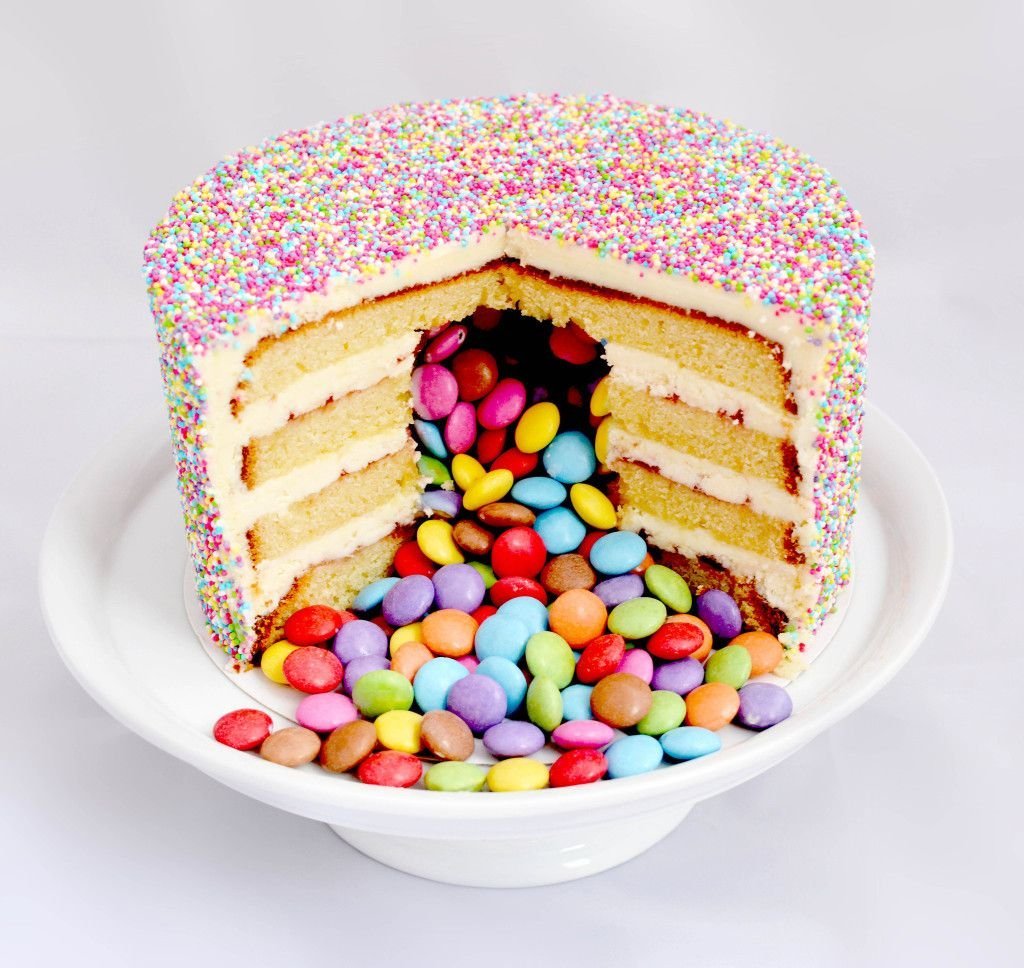 Торт Пиньята из шоколада