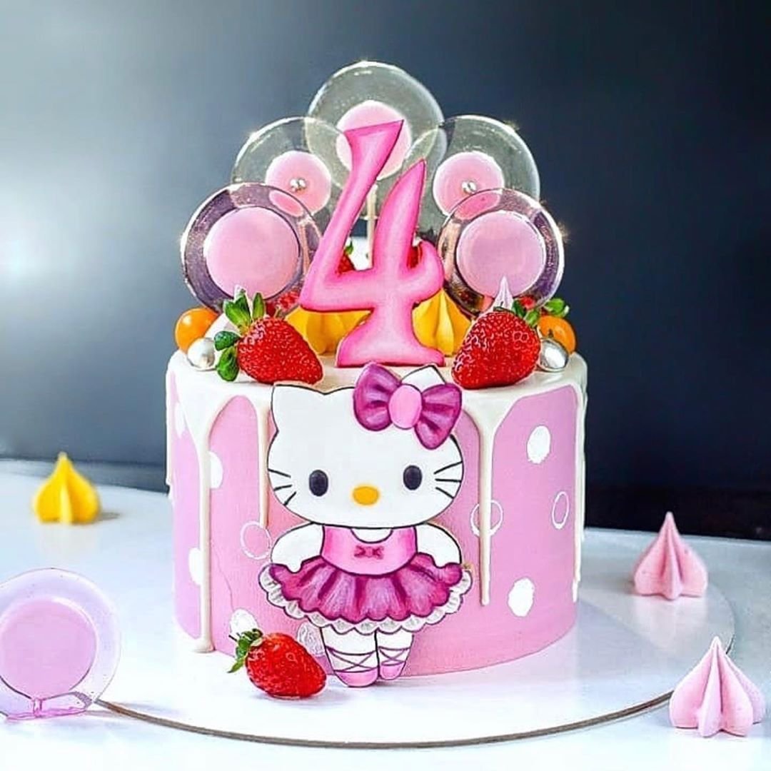 Торт с Китти и леденцами