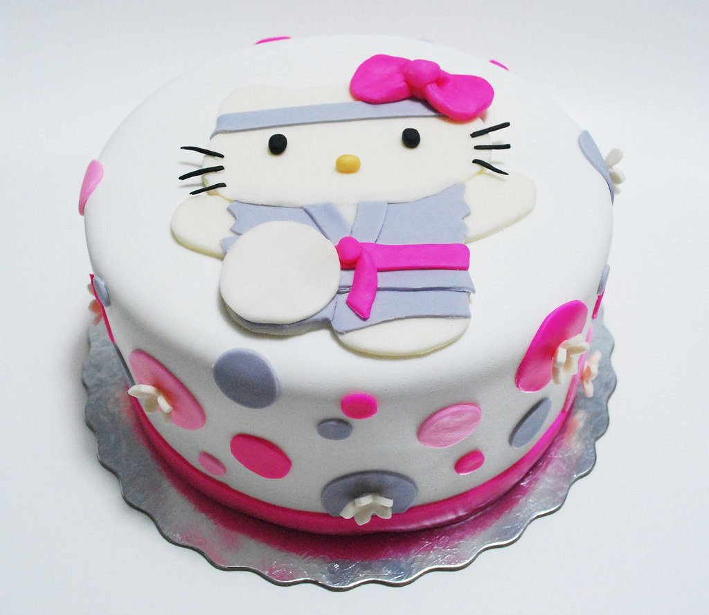 Торт с Китти Брайт