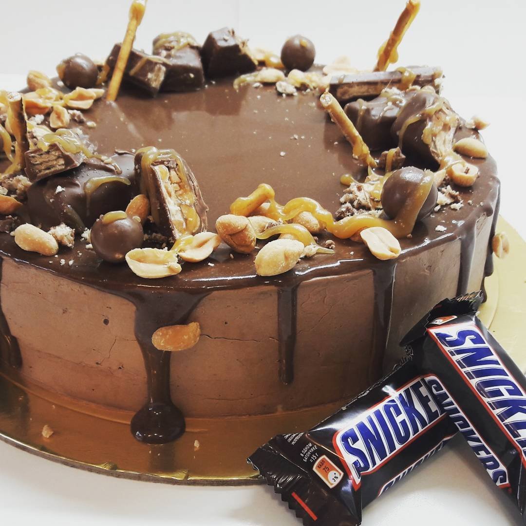 Торт Сникерс за килограмм в городе Салават