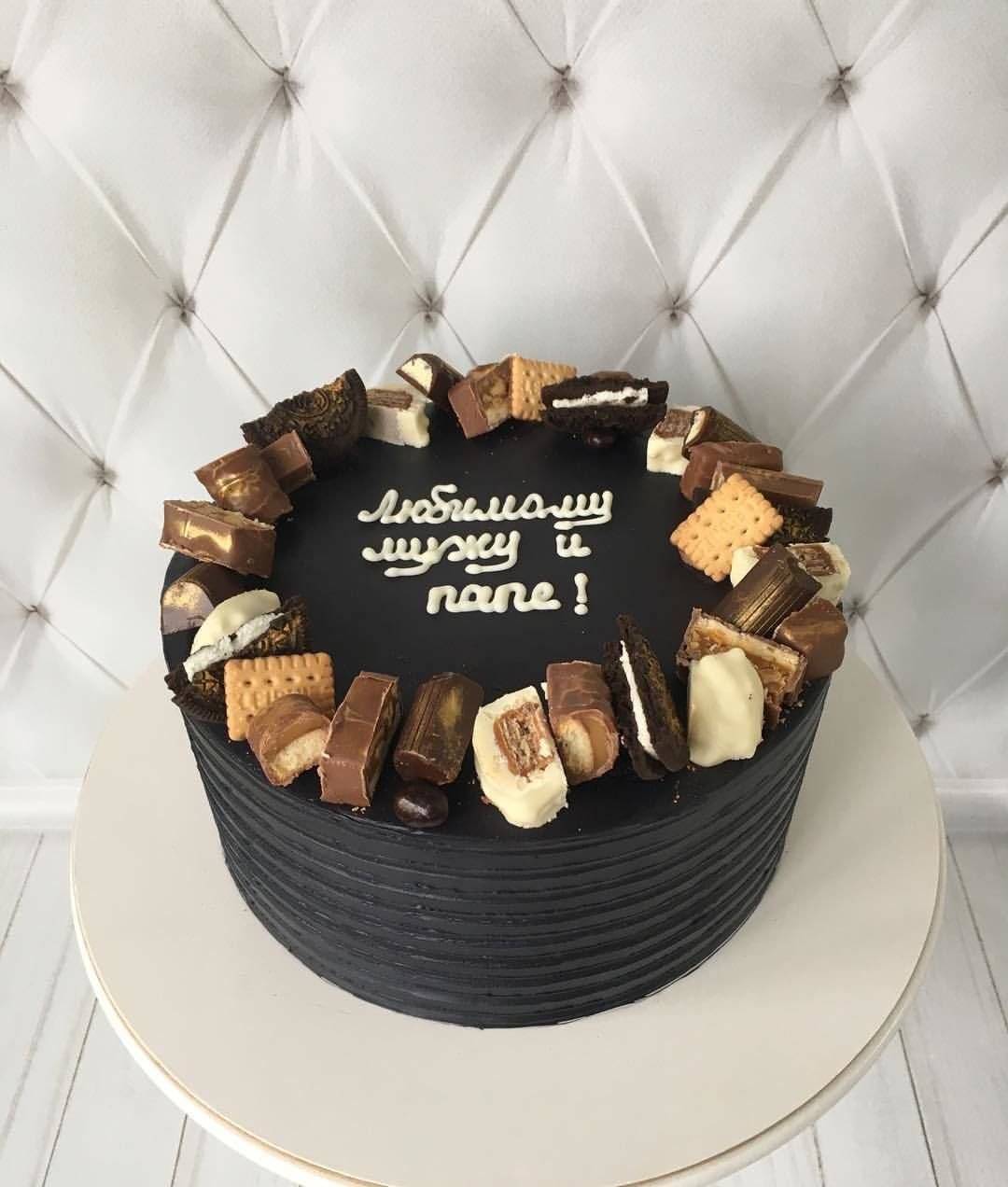 Торт медовик Сникерс