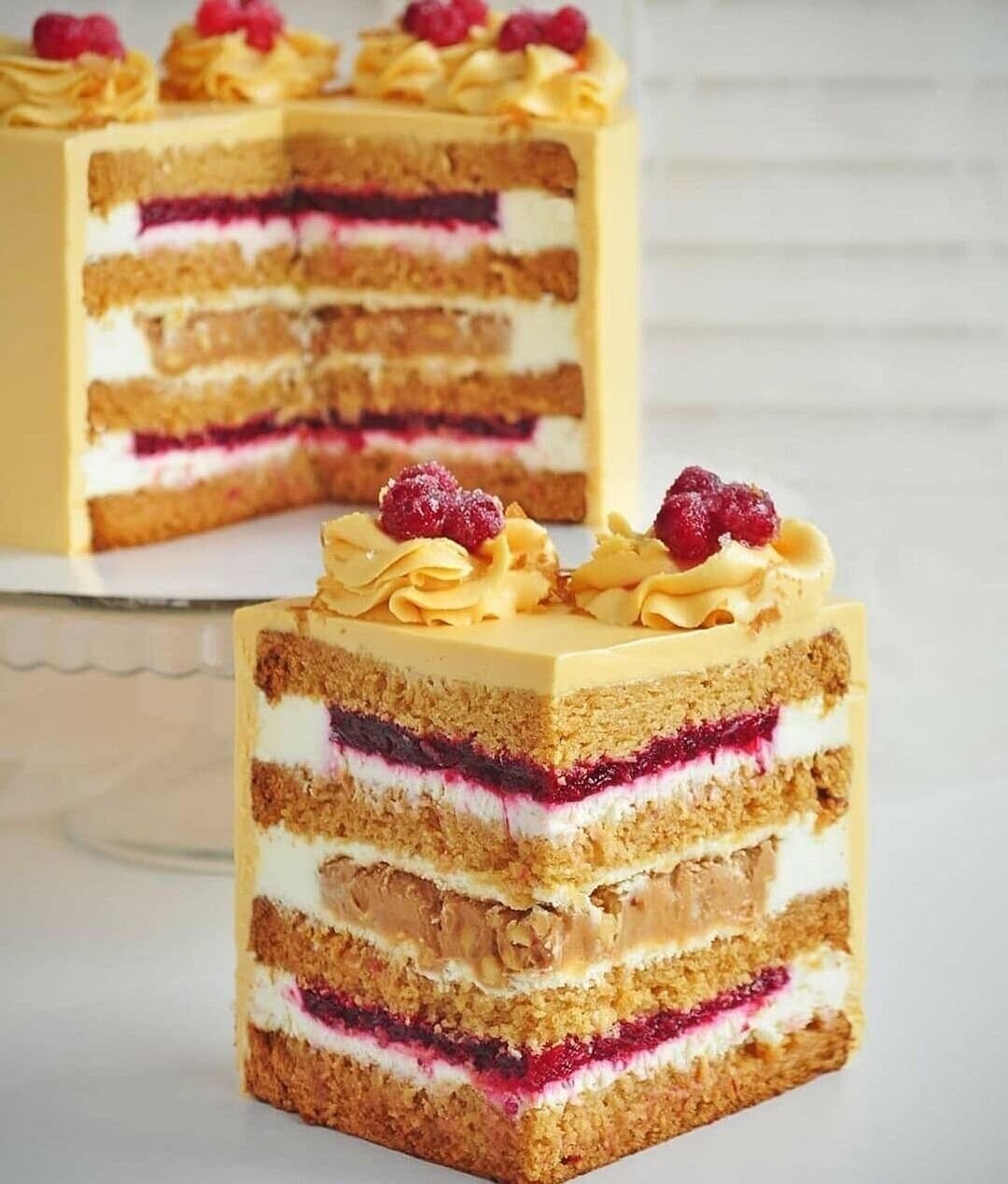 Сметанник Наполеон медовик