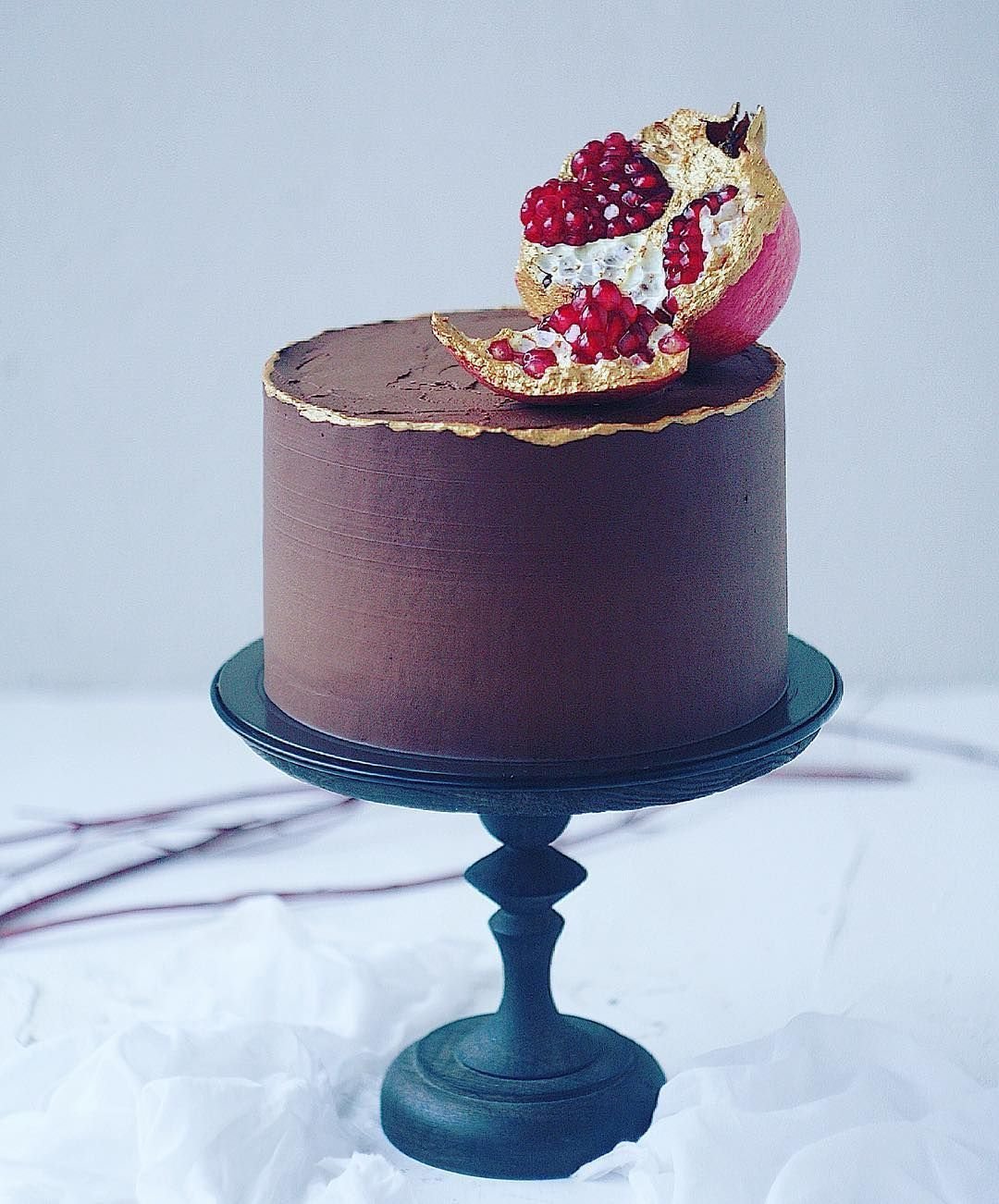 Торт Павлова с гранатом