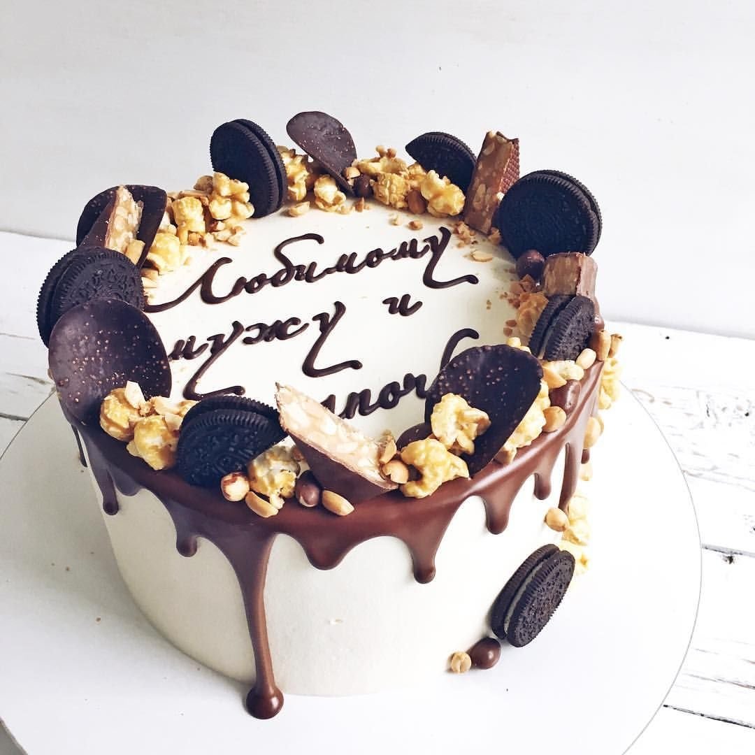 Мужской торт с ягодами