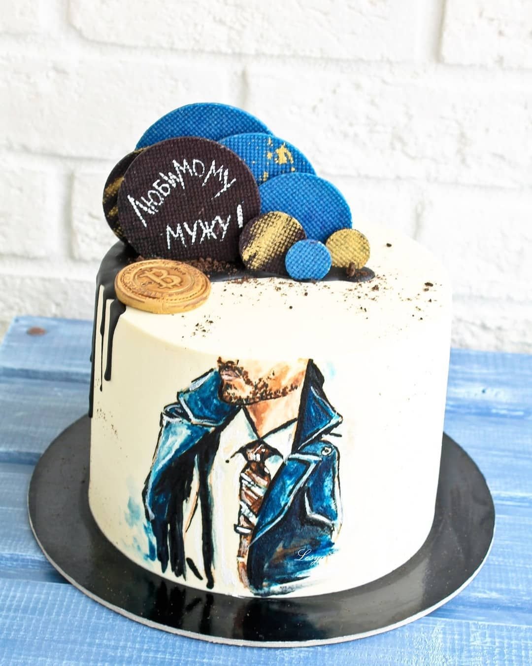 Украшение торта сладостями для девочки